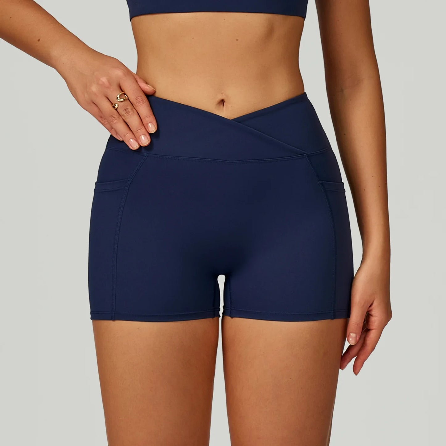 Short en V - Basic